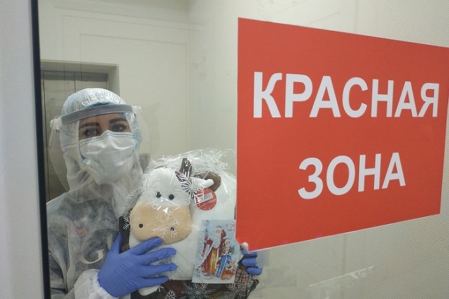 В Роспотребнадзоре спрогнозировали спад заболеваемости COVID-19 к лету