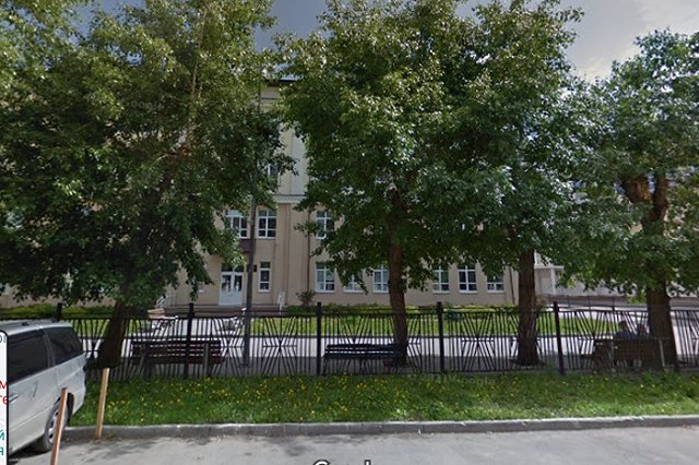 В Екатеринбурге ученика гимназии отправили на спецкомиссию за портреты западных лидеров на писсуарах