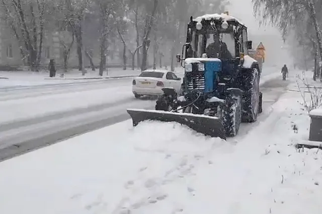 Сможет ли проехать общественный транспорт по заснеженным екатеринбургским улицам?