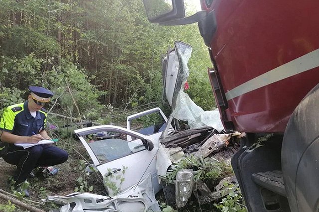 Стало известно, кто погиб в страшном ДТП на Серовском тракте с грузовиком