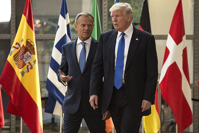 Туск рассказал о несовпадении позиций ЕС и Трампа в отношении России