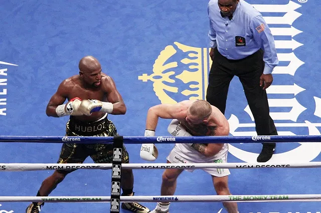 Флойд Мейвезер-младший изъявил желание стать гражданином РФ