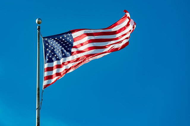 Россиянам предложили выбрать, в каком городе закрыть американское консульство