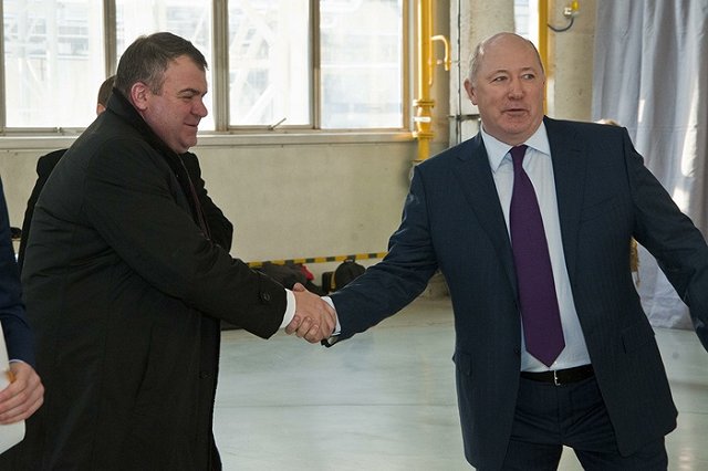 Житель дома в Молочном переулке рассказал о повышении тарифов Сердюковым