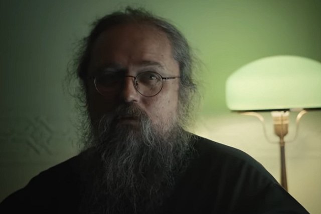 Протодиакон Андрей Кураев решил уехать из России
