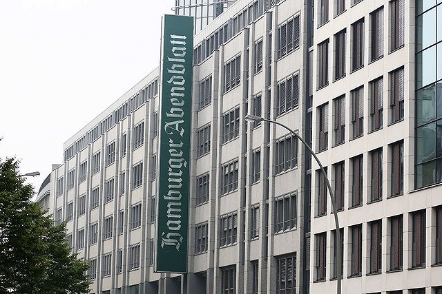 В Гамбурге подожгли офис перепечатавшей карикатуры из Charlie Hebdo газеты