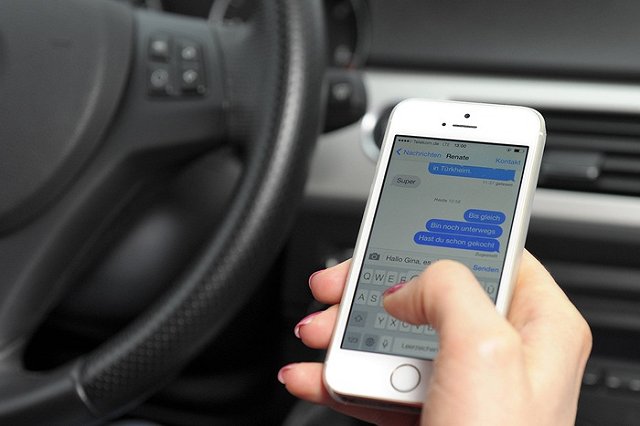 Фаблеты впервые догнали смартфоны в структуре выручки ретейлеров