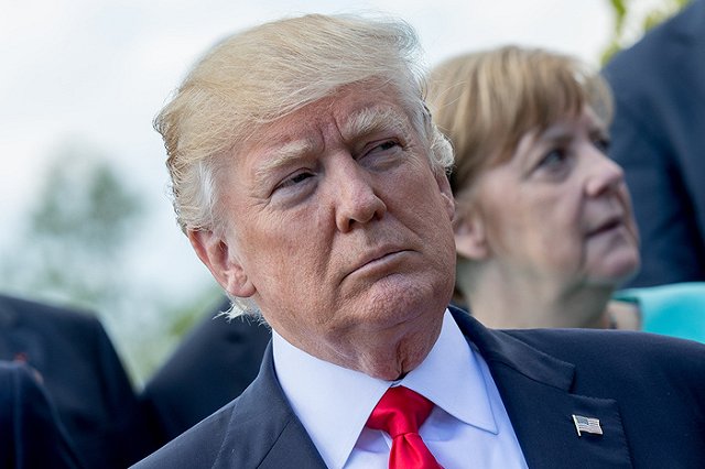 Иран расценил соболезнование Трампа по поводу терактов как оскорбительное