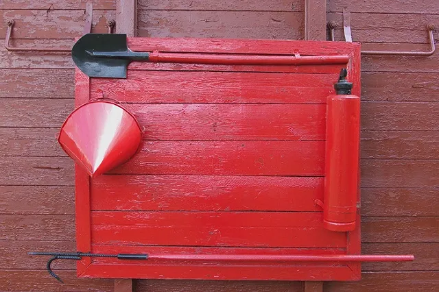 В Екатеринбурге за ночь сгорели восемь автомобилей