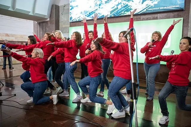 Поющих мам Екатеринбурга приглашают на прослушивание в хор «Мамаmia»