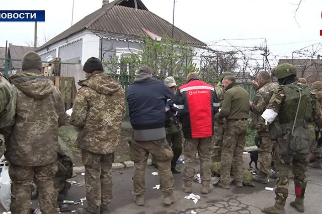 На «Азовстали» обнаружили части бронежилетов немецкого производства