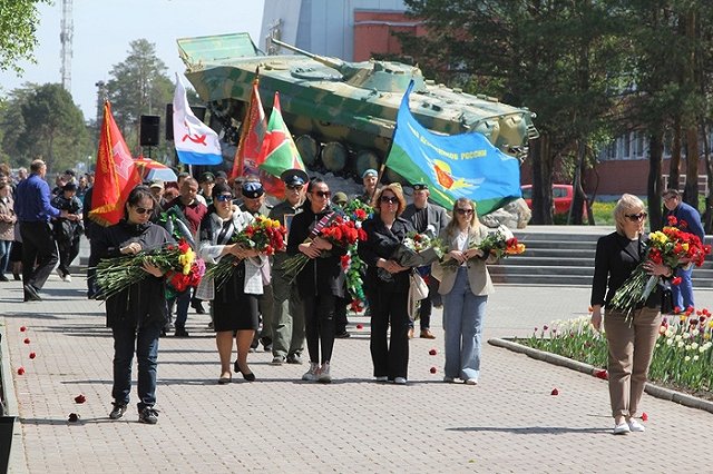 Остались трое детей: в Свердловской области простились с погибшим мобилизованным