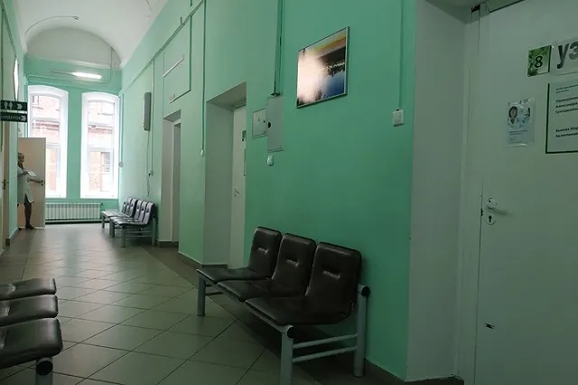 Минздрав предложил отказаться от массовой вакцинации от COVID-19