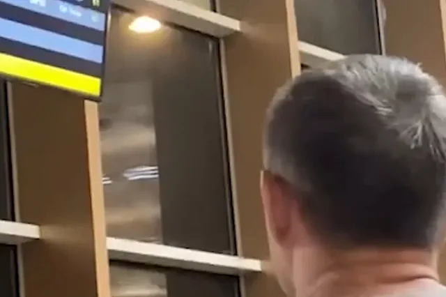 Десятки екатеринбуржцев застряли в Египте из-за сломанного самолёта