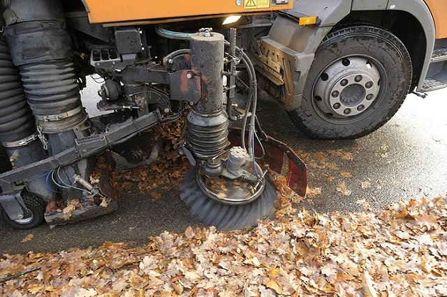 Якоб поручил перед началом снегопадов пропылесосить Екатеринбург