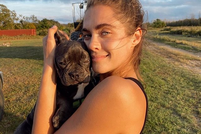 «Я начала ругаться на русском»: в Нью-Йорке напали на «Мисс Екатеринбург»