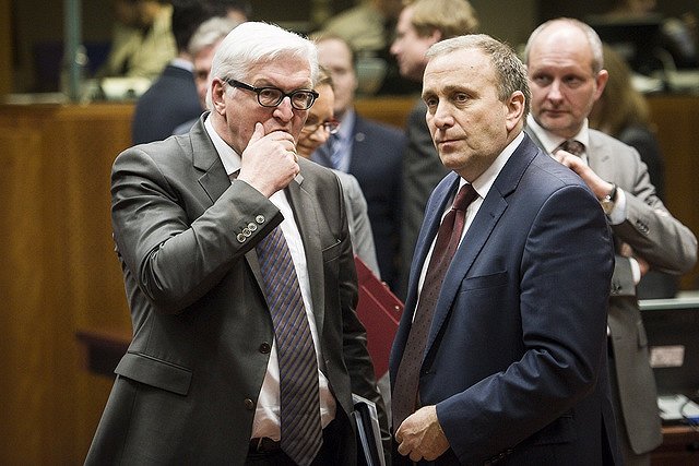 Главы МИД стран ЕС договорились о продлении санкций против России на полгода