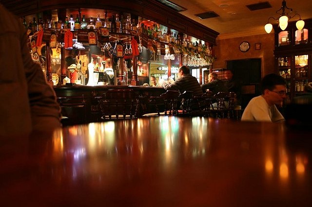 Алексей Орлов разрешил работу общепита несмотря на возражения Роспотребнадзора