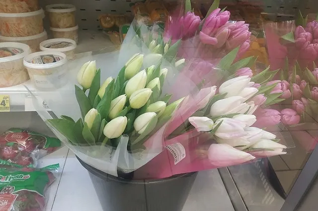 Объявление об аренде букета из 101 розы появилось в Екатеринбурге в преддверии 8 марта