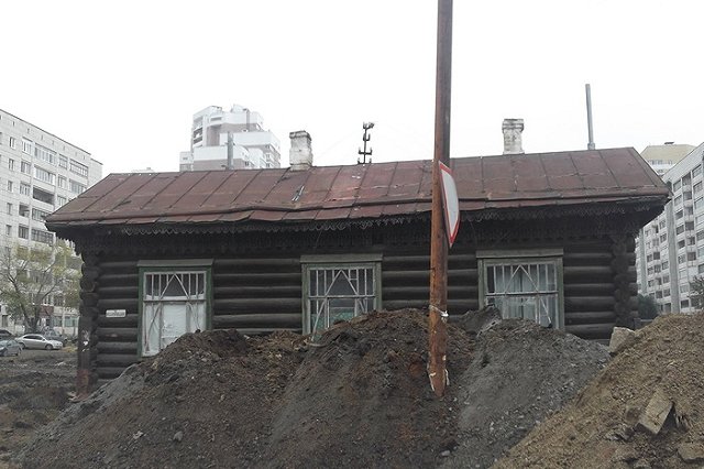 Мэрия Екатеринбурга сносит дома на улице, ставшей известной после «СтраныОз»