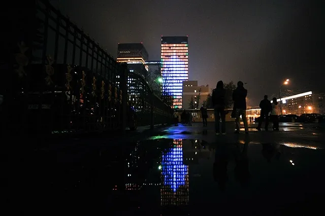 В Администрации Екатеринбурга обсудили, кто должен освещать придомовые участки