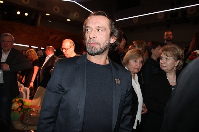 Машков переименовал «Табакерку»