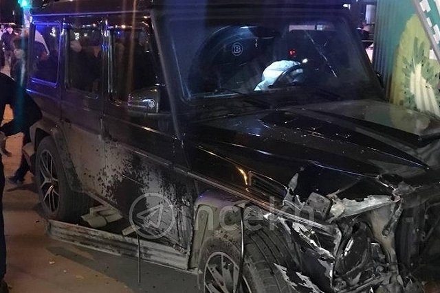 На Уралмаше в столкновении внедорожника с кроссовером пострадал пешеход