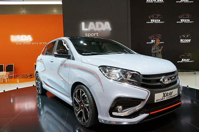 АвтоВАЗ ввел дни простоя из-за падения спроса на автомобили