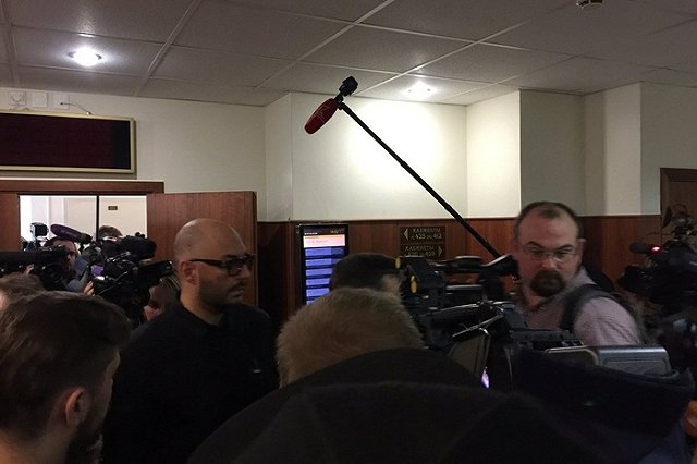 Фигурантка по делу Серебренникова покинула Россию на туристическом автобусе