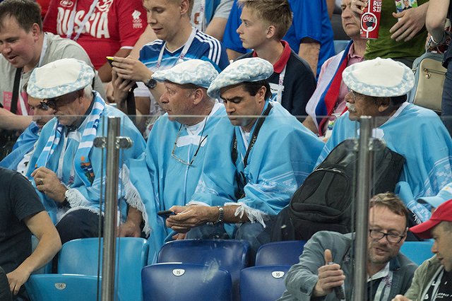 Аргентинский болельщик расплакался, извиняясь за оскорбление россиянки