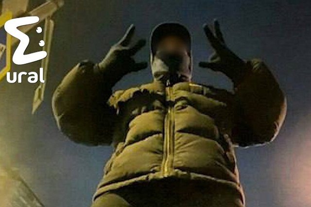 В Екатеринбурге школьник выстрелил другу в голову из пистолета