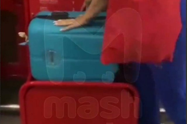 Отец девочки, которую «Уральские авиалинии» довели до слез, подаст в суд на Минтранс