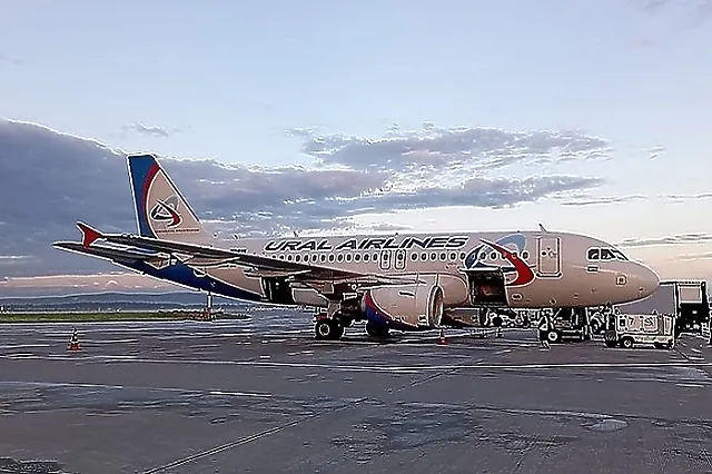 Самолет «Уральских авиалиний» совершил посадку с выключенным двигателем