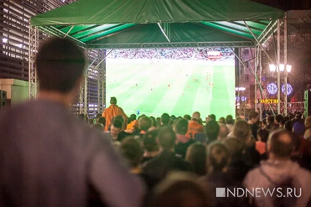 Какая боль! Как тысячи болельщиков поддерживали «Урал» на Вайнера