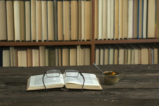 Минкульт отчитался о рекордном росте зарплат музейщиков и библиотекарей