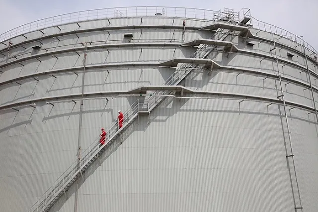 Белоруссия начала импорт норвежской нефти