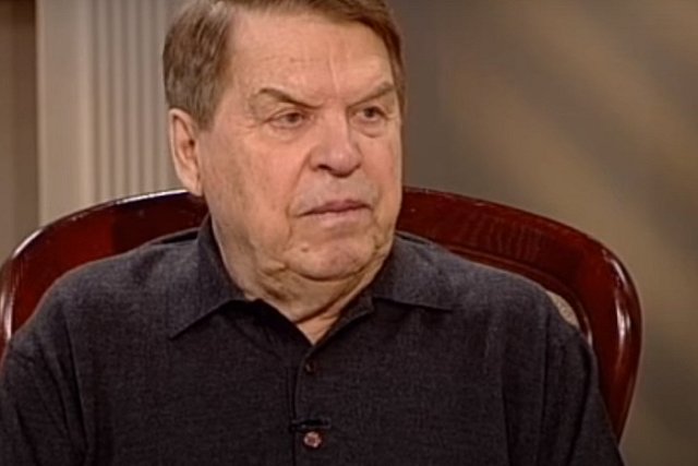 Умер актер Михаил Кокшенов