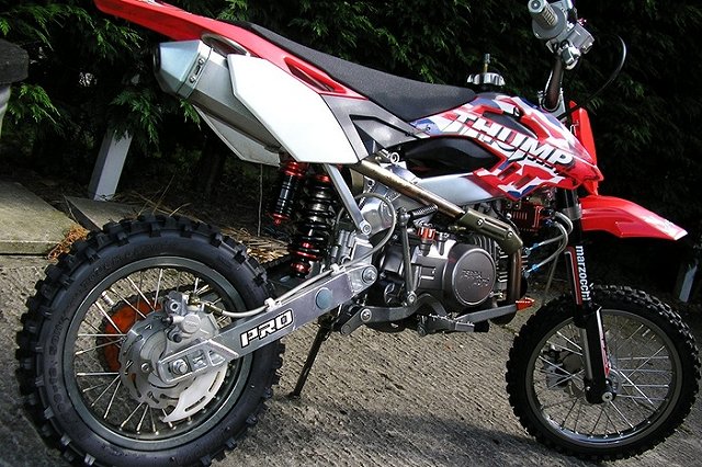 Пропавших после поездки на питбайках свердловских подростков нашли