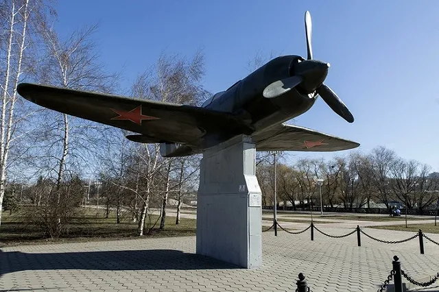 В Адыгее курсант посадил самолет без шасси и двигателя