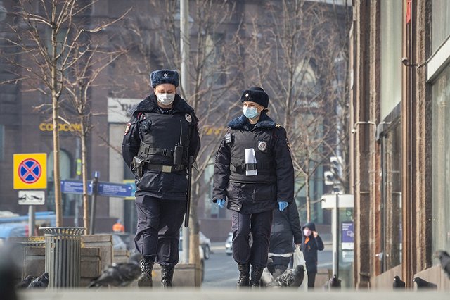 Куйвашев объяснил, почему он не ввёл пропускной режим по всей Свердловской области