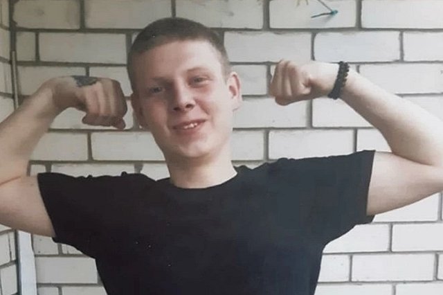 Сломал ногу, убегая от медведя: на Урале 21-летний парень заблудился в лесу