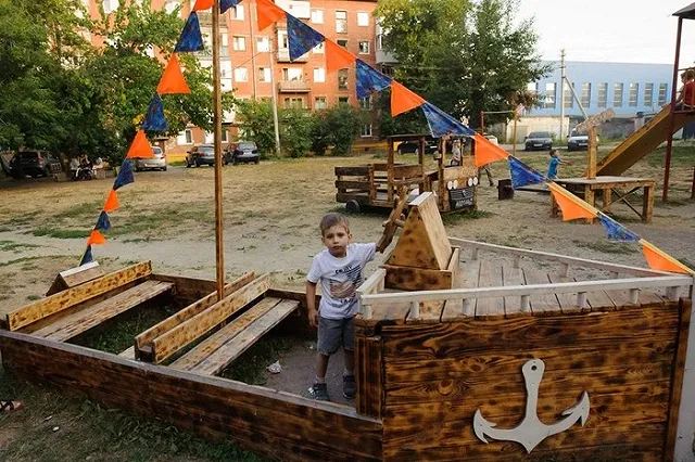 Рояль или иллюминация? Екатеринбуржцев приглашают вместе потратить бюджетные деньги