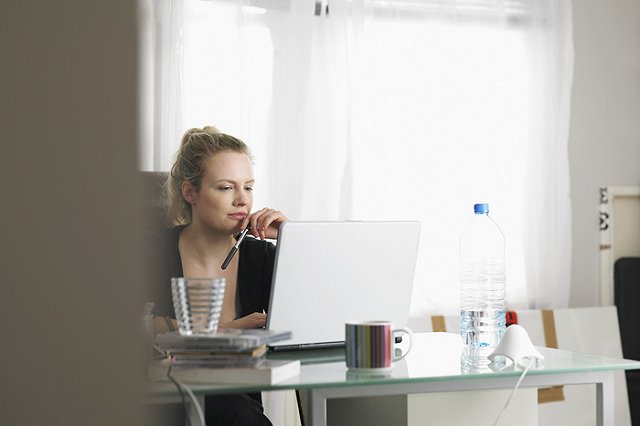 Ученые: каждая пятая кружка в офисе имеет следы фекалий