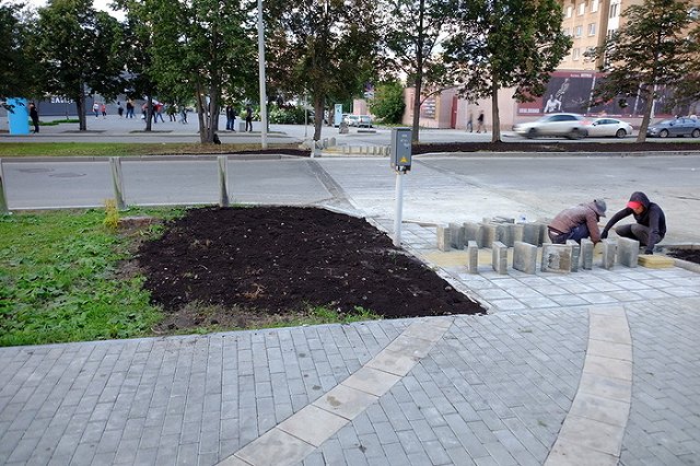 Глава «Уралуправтодора»: брусчатку на площади 1905 года доверили не тем людям