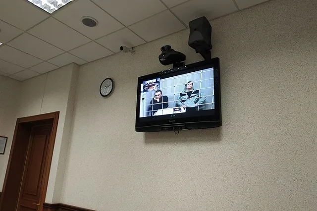 «А еще сказали: «У тебя же зубы желтые». Облсуд смягчил приговор экс-силовикам