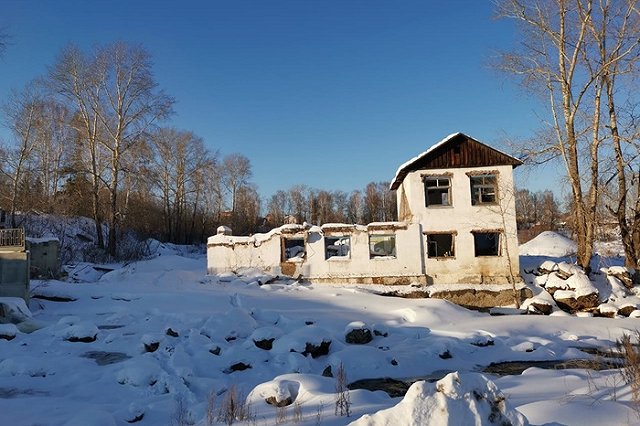 В Свердловской области обрушилось здание. Есть погибшие