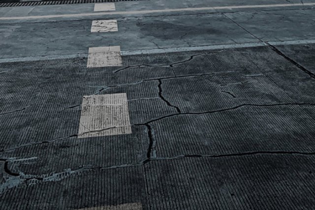 В аэропорту Красноярска самолет вернули на стоянку из-за дебошира