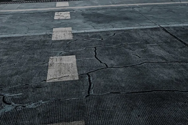 В аэропорту Красноярска самолет вернули на стоянку из-за дебошира