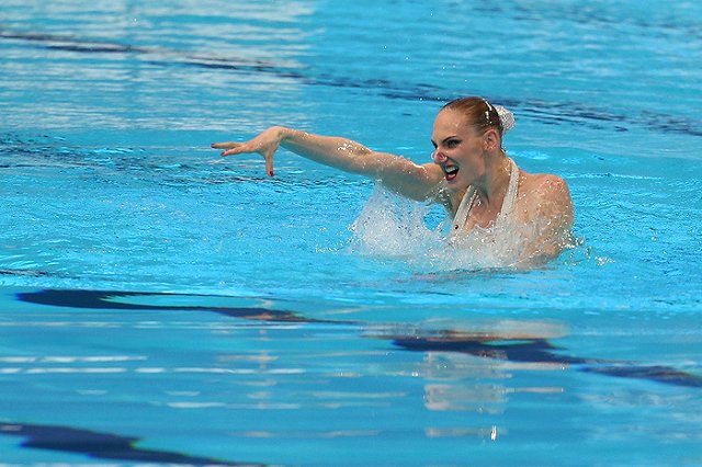 Синхронистка Ромашина принесла сборной России первое золото ЧМ в Казани