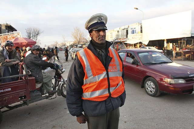 УГИБДД призывает пешеходов Екатеринбурга начать использовать катафоты